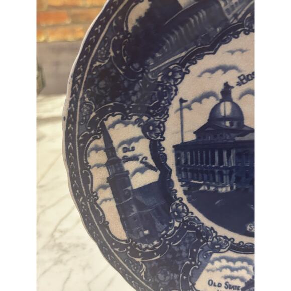Vintage cobalt Souvenir Boston MA State House olde blue plate co Flowe Scalloped - Picture 8 of 11